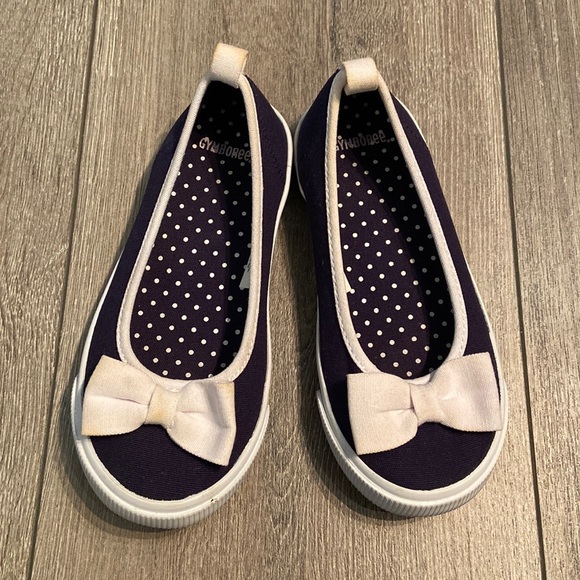 Girls Gymboree slip on shoes. Size: 11 - Picture 6 of 6